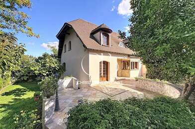 Maison 8 pièces 990000 €