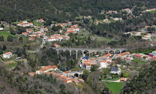 Terrain  1900 m² à vendre à Puilaurens (11140)