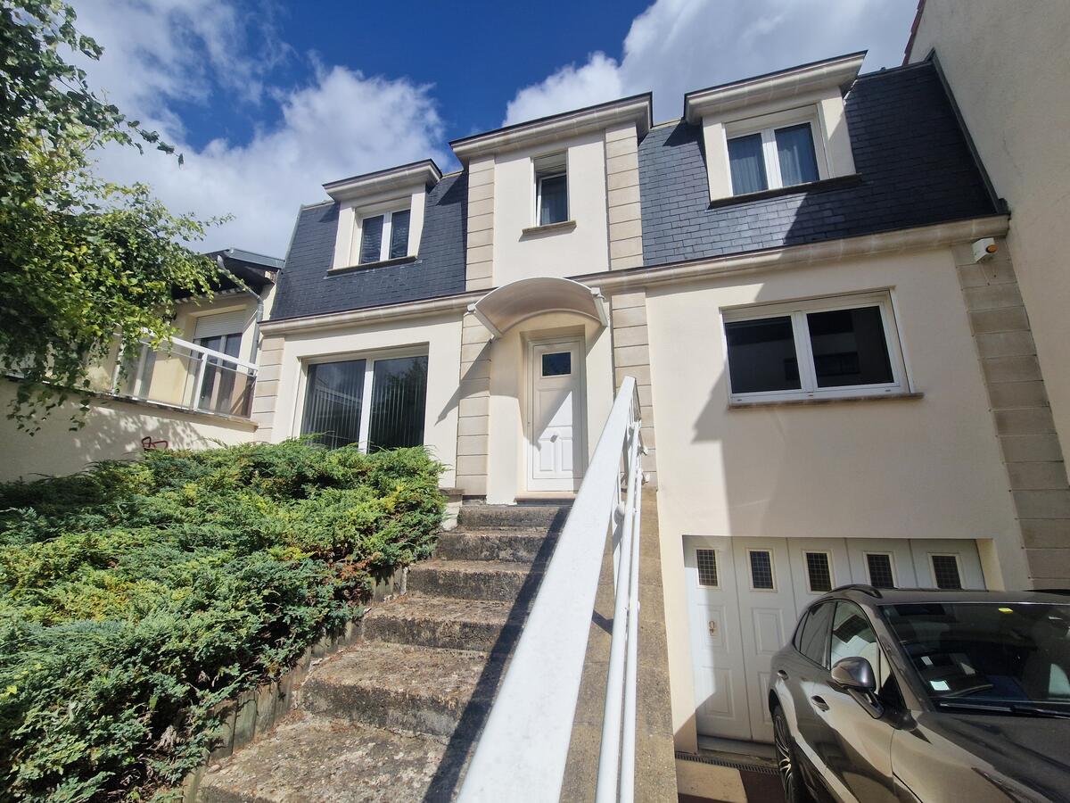 Villa / Maison  T6 à vendre Suresnes 92150