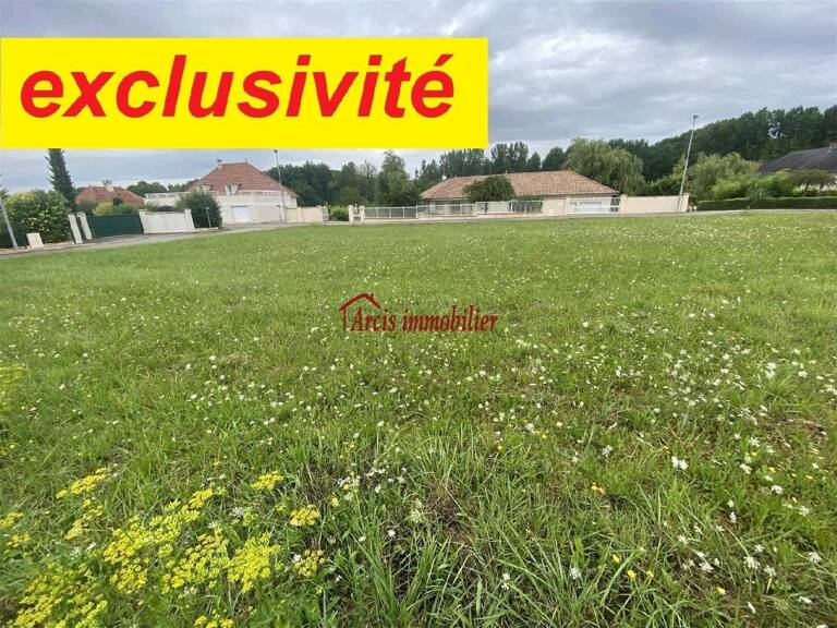 Terrain à construire  932 m²  — photo 1