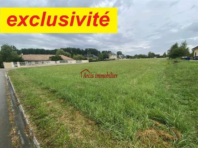 Terrain 1864 m² à Torcy-le-Grand — photo du bien