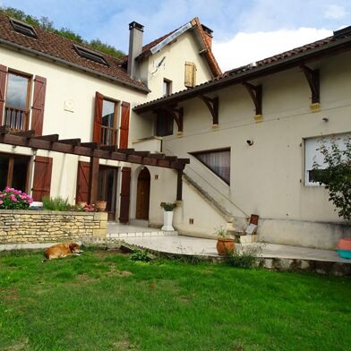 Maison 11 pièces 252000 €