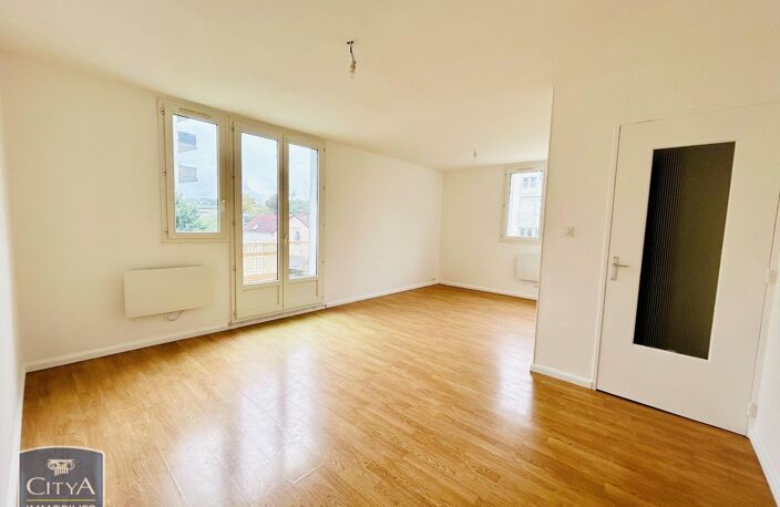 Vente appartement 3 pièces 68 m² Châteauroux (36000) — photo 2