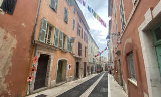 Commerce 2 Pièces 48 m² à louer à Hyères (83400)