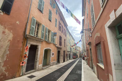 Commerce 2 pièces 759 €