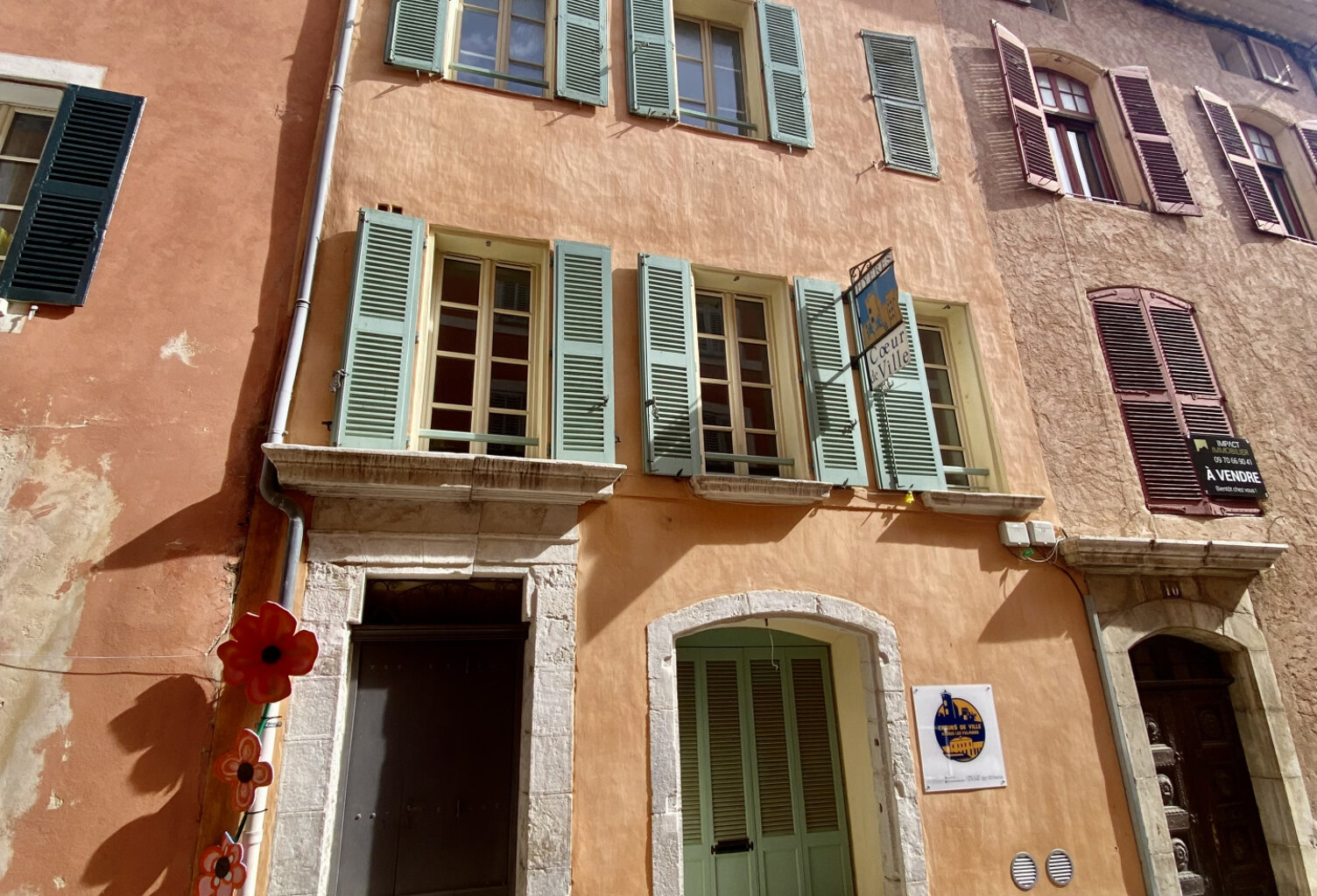 Local HYERES centre ville 48 m2 — photo 1
