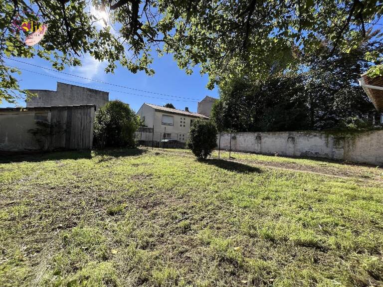 Terrain à construire  230 m²  — photo 1