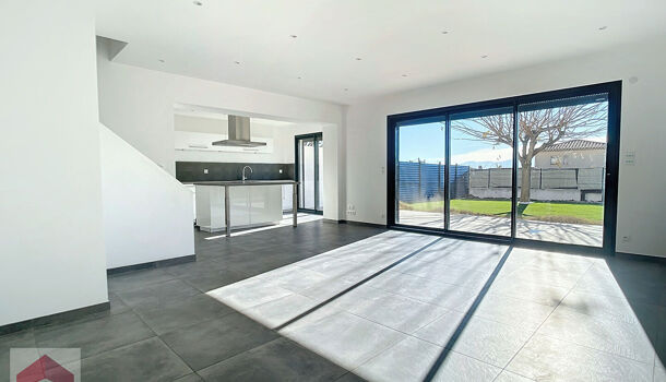 Villa / Maison 4 pièces  à louer Marseille 13eme 13013