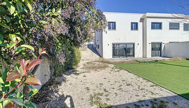 Villa / Maison 4 pièces  à louer Marseille 13eme 13013