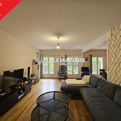 Appartement 5 pièces 236000 €