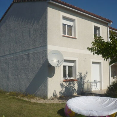 Maison 5 pièces 880 €