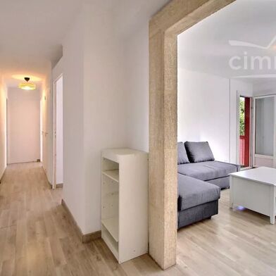 Appartement 5 pièces 495 €