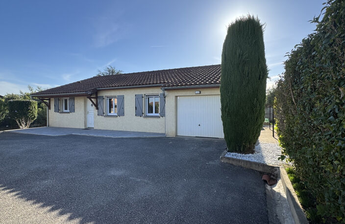 Villa T4 plain pied entièrement rénovée — photo 2