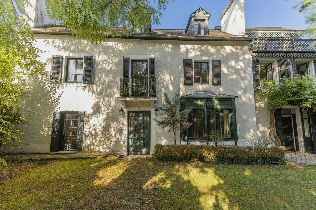 Villa / Maison  T13 à vendre Billère 64140