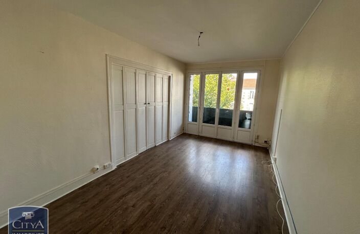 Location appartement 3 pièces 70 m² à Tours (37000) — photo 2