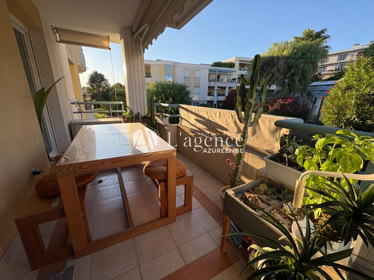 BAS PLATEAUX FLEURIS : APPARTEMENT 3 PIÈCES TERRASSES GARAGE — photo 1