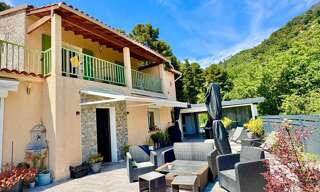 Maison 5 Pièces 121 m² à vendre à Castellar (06500)