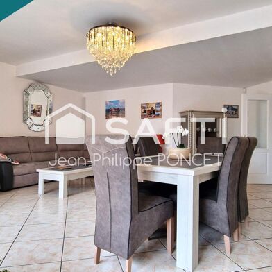 Appartement 5 pièces 160000 €