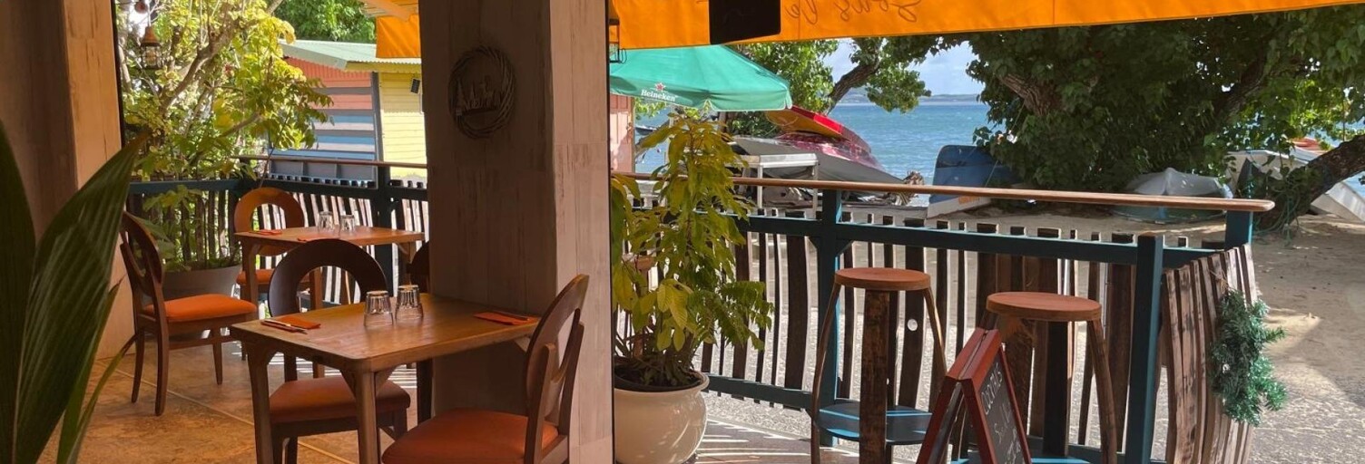 Commerce  110 m² à vendre à Sainte-Luce (97228)