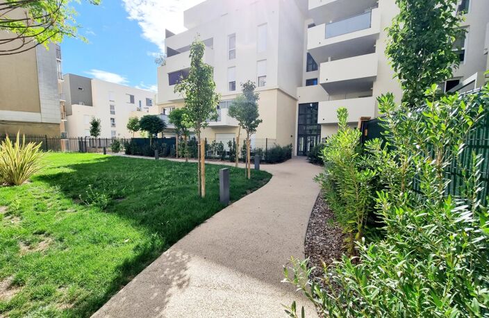 Appartement traversant de 5 Pièces en duplex (94 m²) avec Terrasse à Montpellier — photo 2