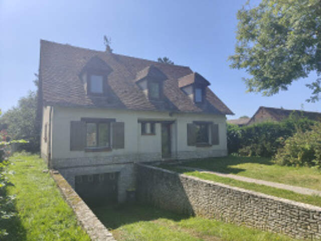 A 20 MN DE GISORS, JOLIE MAISON DE MAITRE RENOVEE D'UNE SURF — photo du bien