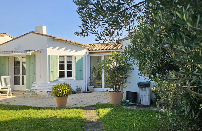 Maison de plain pied  sur jardin clos — photo 2