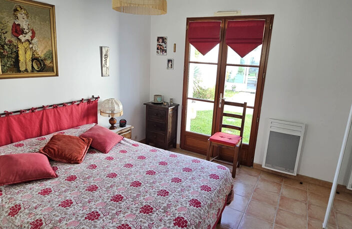 Maison de plain pied  sur jardin clos — photo 5