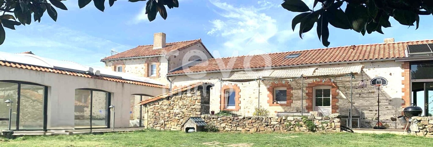 Maison 8 Pièces 210 m² à vendre à Cholet (49300)