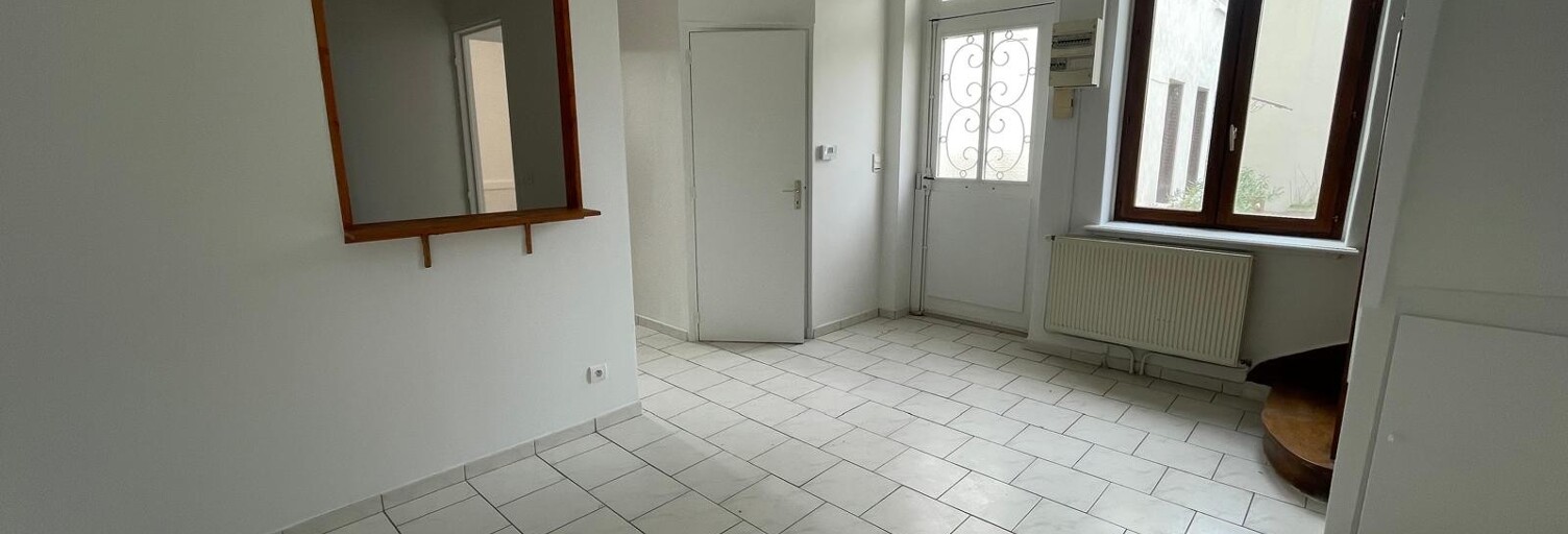 Maison  77 m² à louer à Sathonay-Camp (69580)