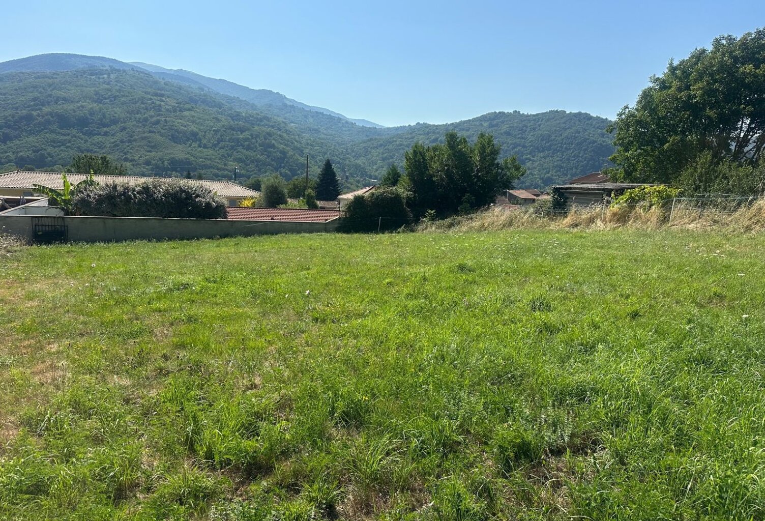 Terrain — photo 1
