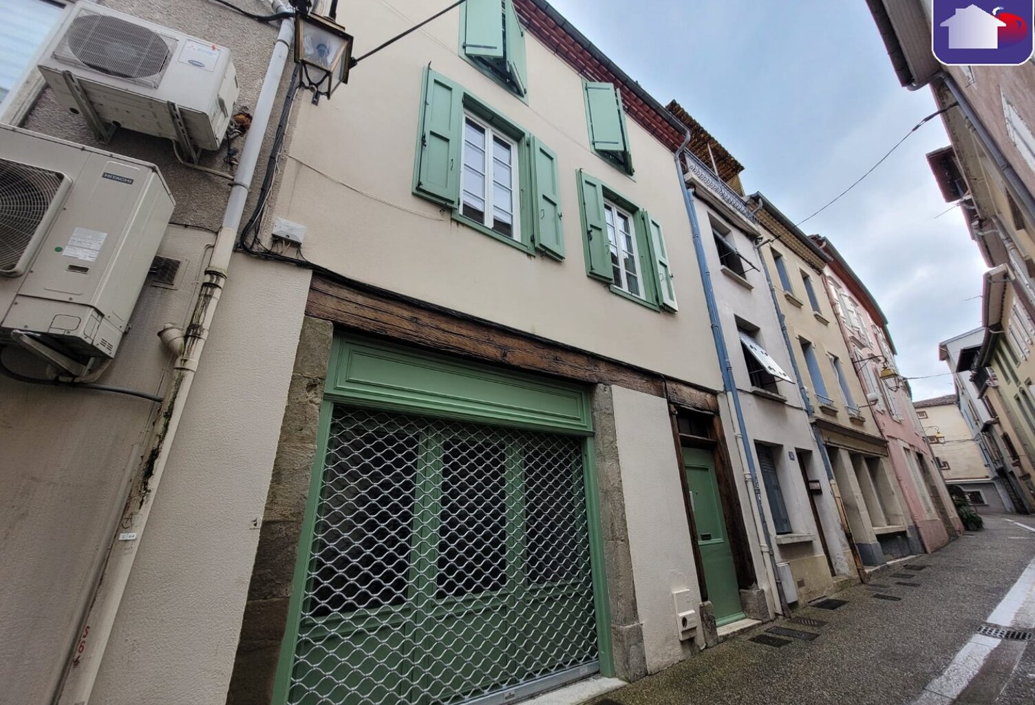 Location commerce 2 pièces  à Foix (09000) — photo 1