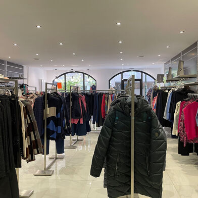 Commerce 2 pièces 110000 €