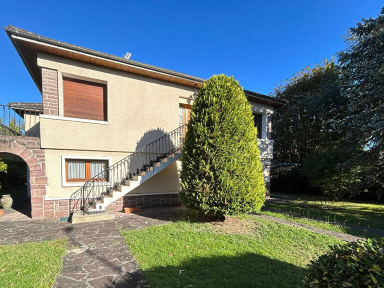 Belle maison familiale au coeur du quartier PEBOUÉ — photo 1