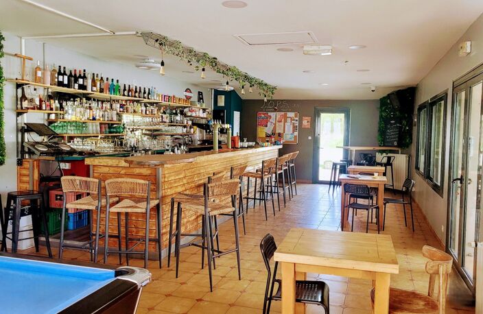 Restaurant — photo 2