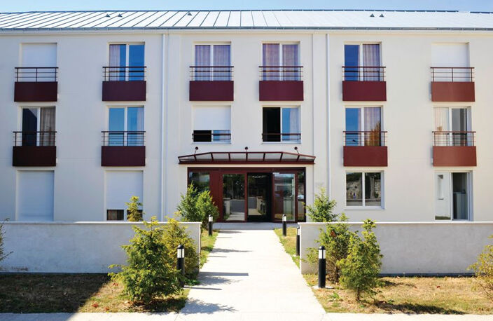 STUDIO MEUBLÉ ET PARKING SAINT-HERBLAIN — photo 5