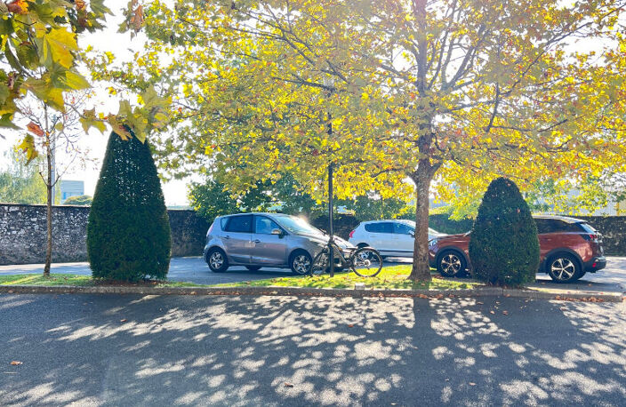 STUDIO MEUBLÉ ET PARKING SAINT-HERBLAIN — photo 2