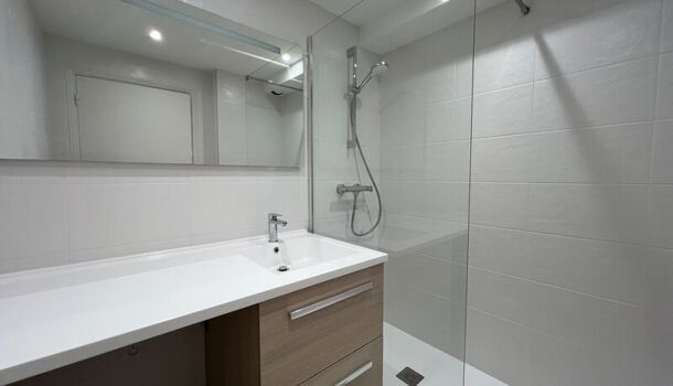 Appartement 2 pièces  à louer Voiron 38500