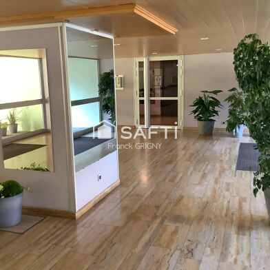 Appartement 5 pièces 107500 €