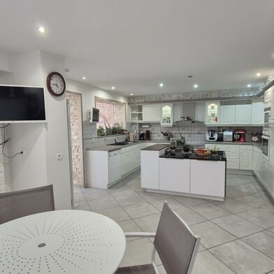 Maison 11 pièces 275000 €