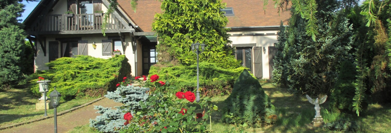 Maison 8 Pièces 215 m² à vendre à Presles-en-Brie (77220)