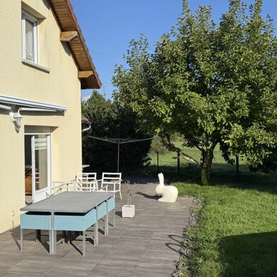 Maison 7 pièces 299000 €