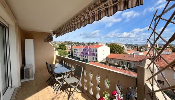 Appartement 2 pièces  à vendre Hyères 83400