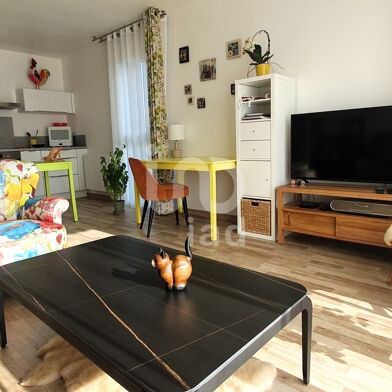 Appartement 3 pièces 246000 €