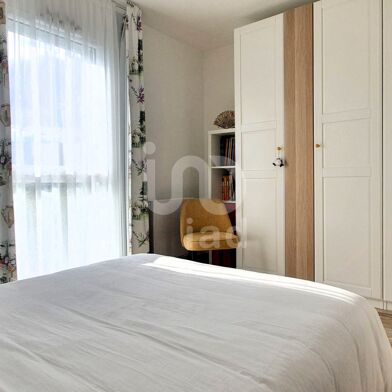 Appartement 3 pièces 235000 €