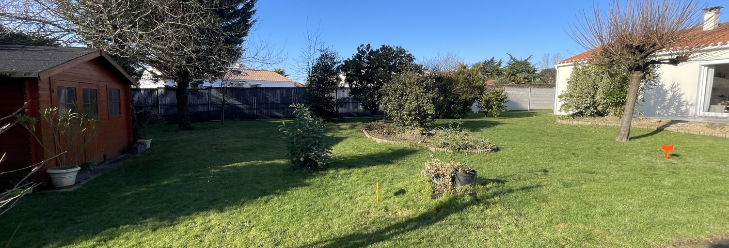 Terrain  932 m² à vendre à Les Sables-d'Olonne (85180)