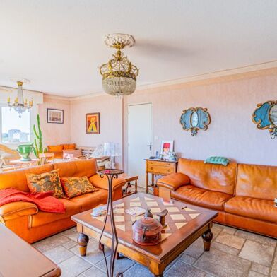 Appartement 6 pièces 307110 €