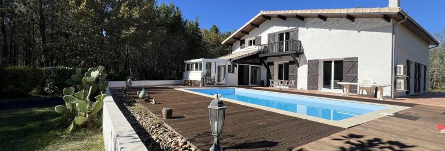 Maison 8 Pièces 245 m² à vendre à Mios (33380)