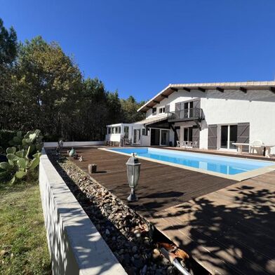 Maison 8 pièces 699000 €