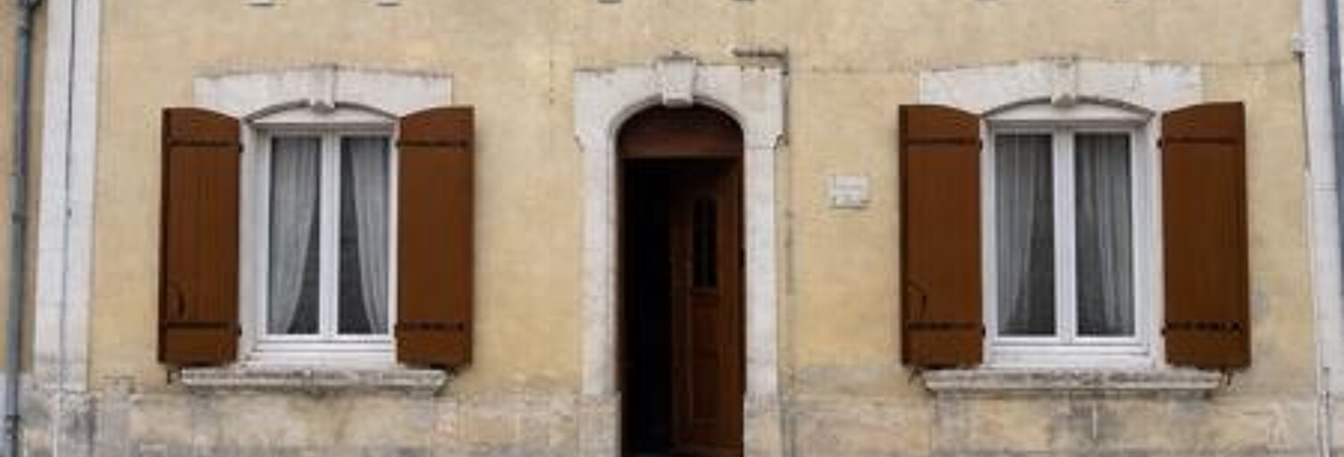 Maison 7 Pièces 140 m² à vendre à Genac-Bignac (16170)