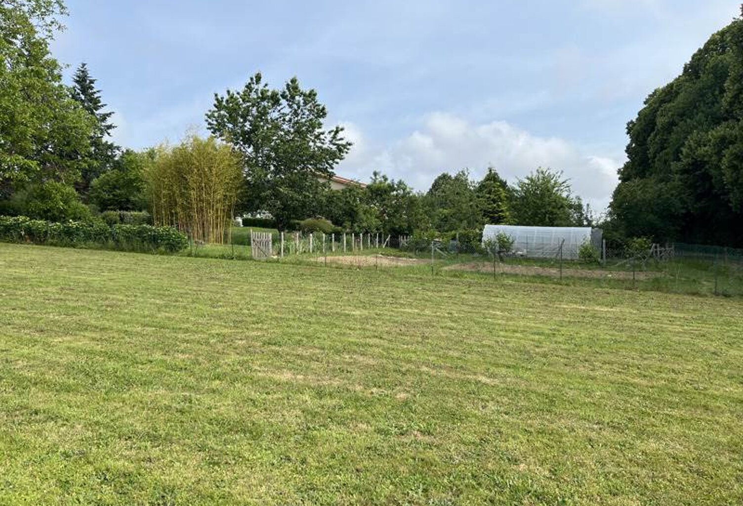 Terrain à bâtir de 0 pièces principales — photo 1